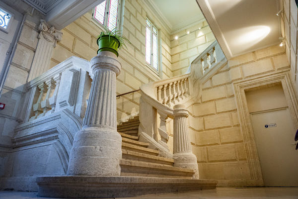 ESCALIER-3 ESCALIER-3